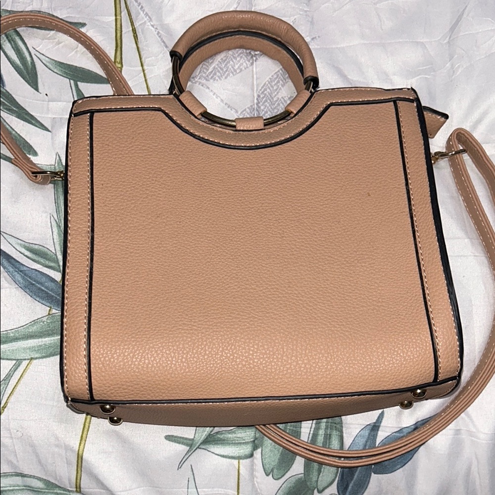 Elegant Tan Handbag